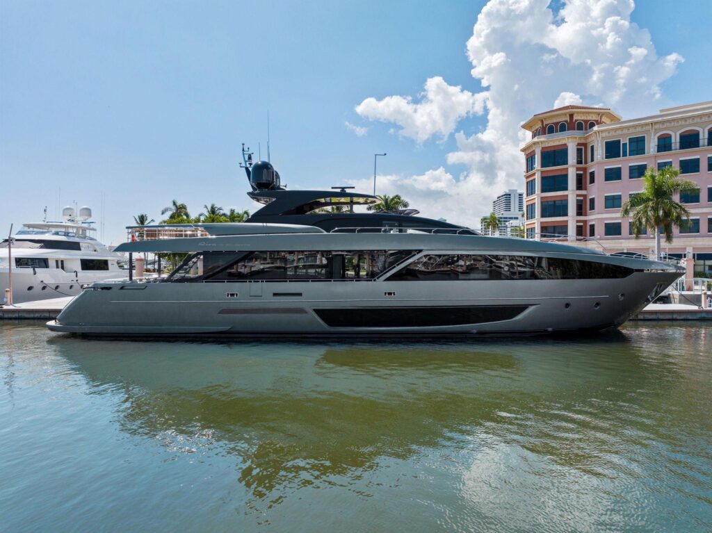 Riva 110' Dolcevita