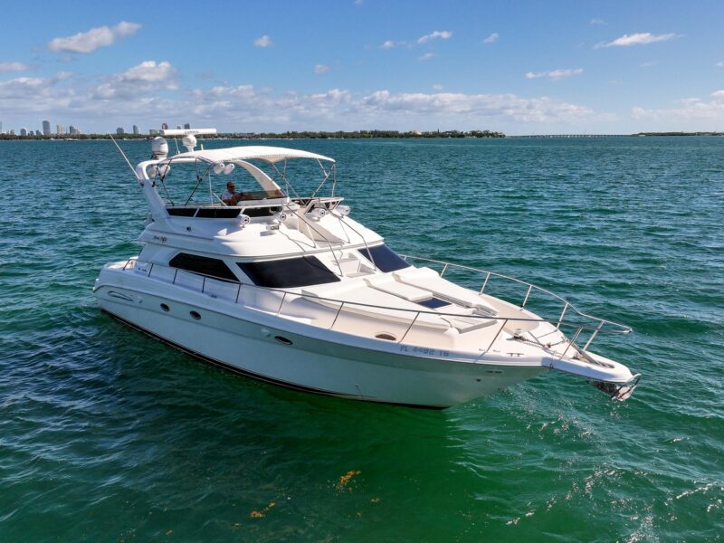 2000 Sea Ray 450 Express Bridge