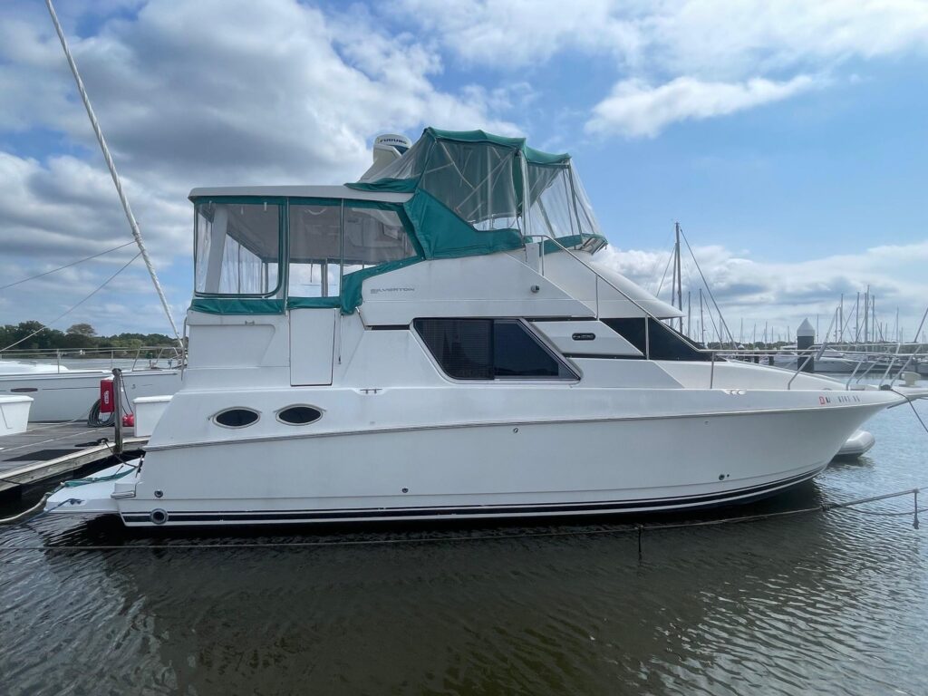 2002 Silverton 392 Motor Yacht