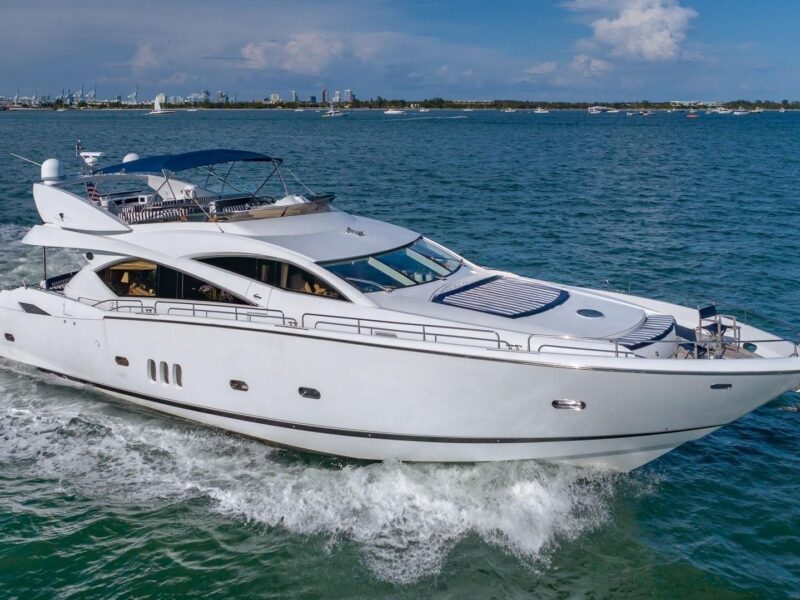 2003 Sunseeker 82 Yacht