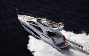 Sunseeker Manhattan 55 bow section with forward seating and windscreen detail