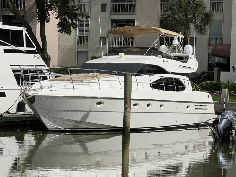 2000 Azimut 58