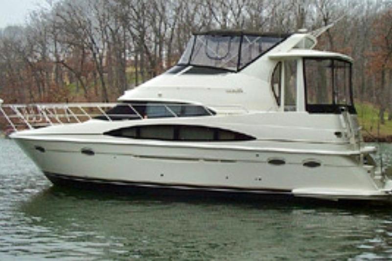 2000 Carver 396 Motor Yacht