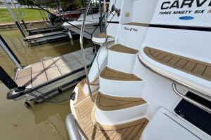 2000 Carver 396 Motor Yacht for sale - photo 4