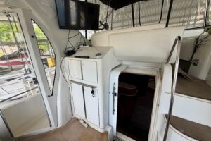 2000 Carver 396 Motor Yacht for sale - photo 7