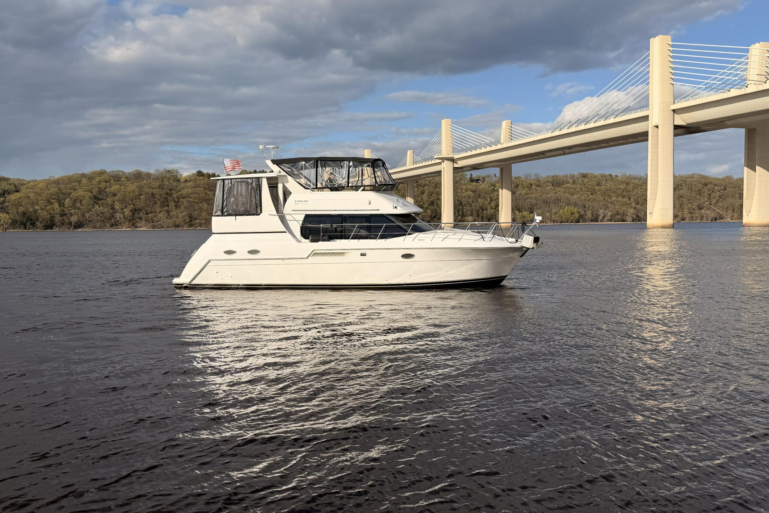 2000 Carver 406 Aft Cabin Motor Yacht for sale