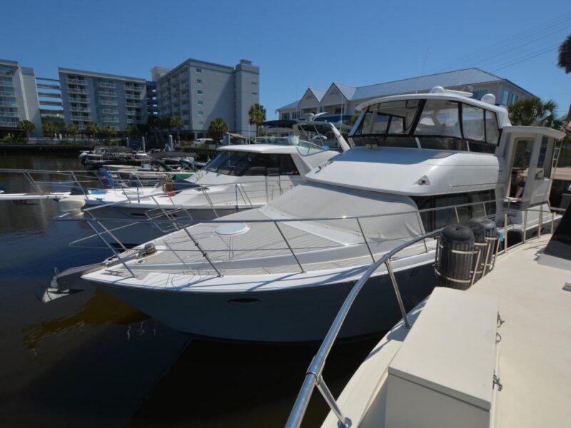 2000 Carver 504 Cockpit Motor Yacht