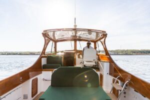 2000 Hinckley Picnic Boat 36 Classic for sale - photo 8