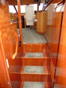 2000 Novatec Cockpit Motor Yacht for sale - photo 8
