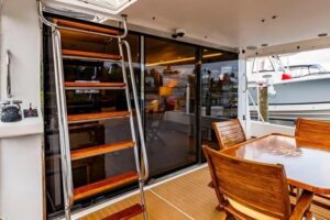 2000 Pacific Mariner 65 Motoryacht for sale - photo 8