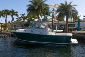 2000 Pursuit 3400 Express for sale