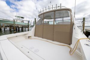 2000 Sea Ray 370 Express Cruiser