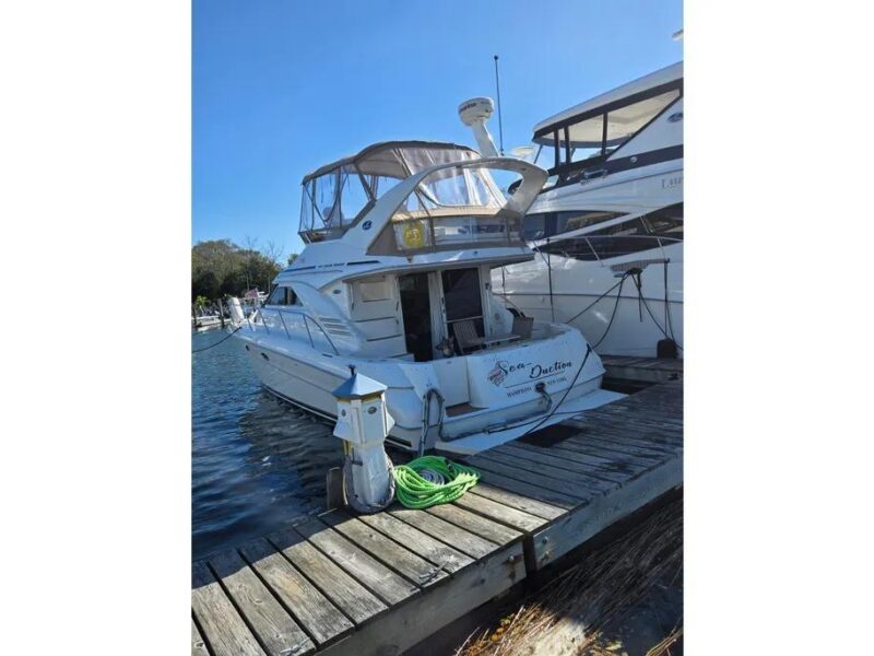 2000 Sea Ray 400 Sedan Bridge