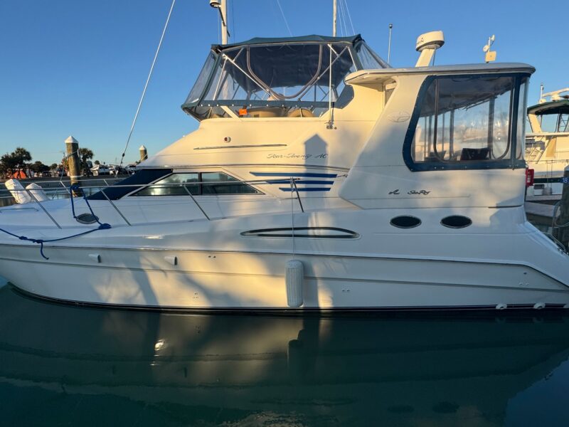2000 Sea Ray 420 Aft Cabin