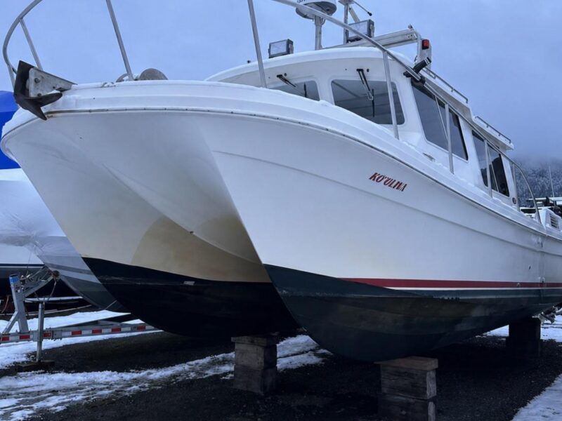 2000 SeaSport Pacific 3200