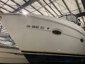 2001 Carver 396 Motor Yacht for sale - photo 3