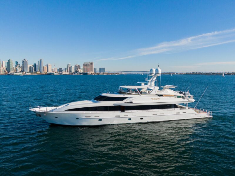 2001 Crescent Motor Yachts