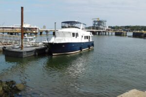 2001 Jefferson Pilothouse 57 for sale - photo 3