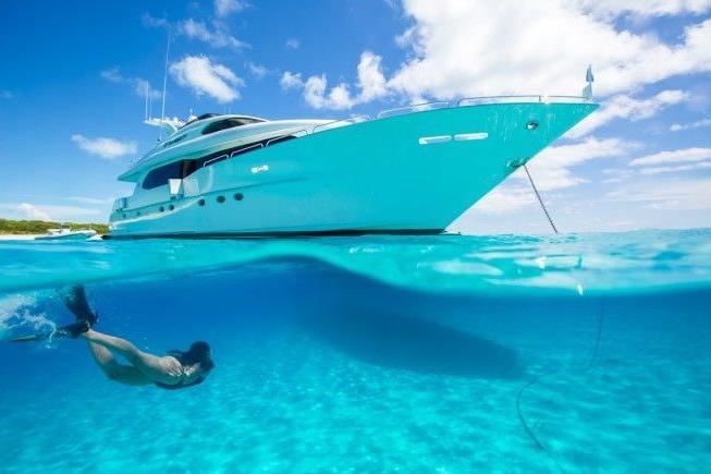 2001 Lazzara Motoryacht