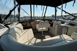 2002 Carver 444 Cockpit Motor Yacht for sale - photo 7