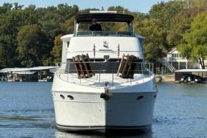 2002 Carver 506 Motor Yacht for sale - photo 6