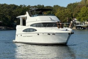 2002 Carver 506 Motor Yacht for sale - photo 8