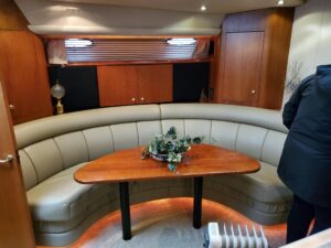 2002 Cruisers Yachts 4270 Express for sale - photo 5