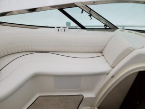 2002 Cruisers Yachts 4270 Express for sale - photo 7