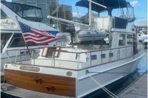 2002 Grand Banks 42 Classic for sale - photo 2