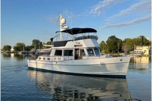 2002 Grand Banks 42 Classic for sale - photo 4