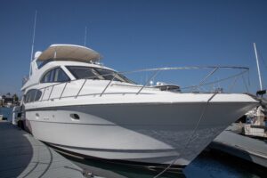 2002 Hatteras 63 Raised Pilothouse Motor Yacht for sale - photo 7