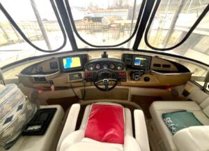 2003 Carver 444 Cockpit Motor Yacht for sale - photo 8