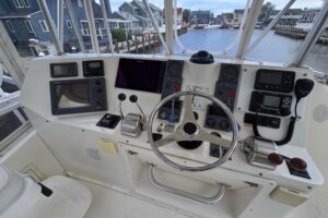 2003 Henriques 35 Sportfisherman for sale - photo 8