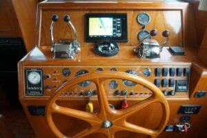2003 Ocean Alexander 456 Classico for sale - photo 4