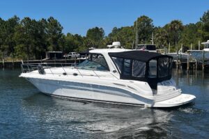 2003 Sea Ray 410 Express Cruiser for sale - photo 7