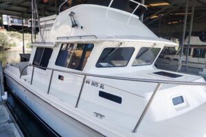 2003 SeaSport Pacific 3200 for sale - photo 3