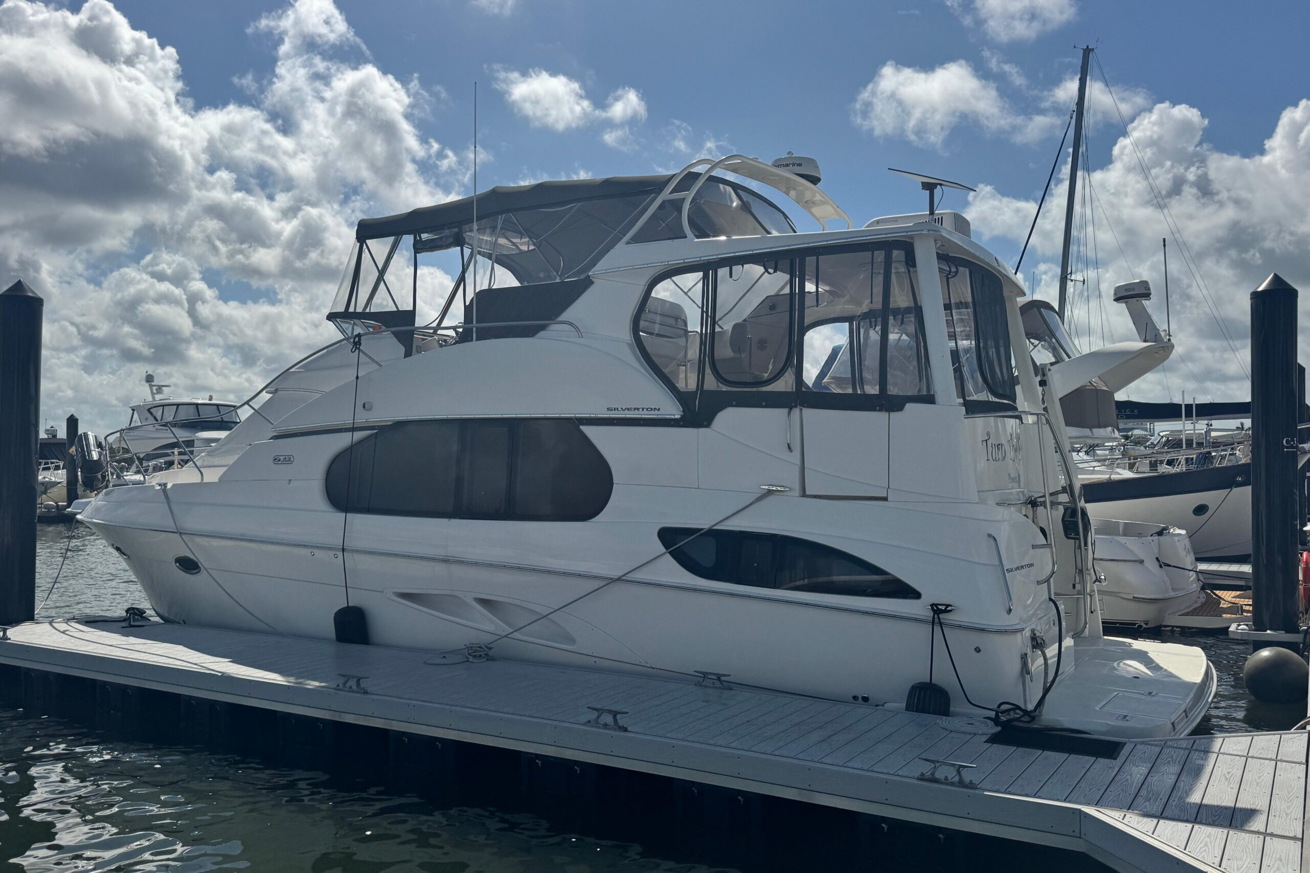 2003 Silverton 43 Motor Yacht for sale