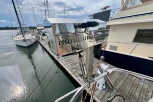 2003 Silverton 43 Motor Yacht for sale - photo 5