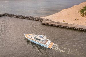 2003 Tiara Yachts 5200 Sovran for sale - photo 6
