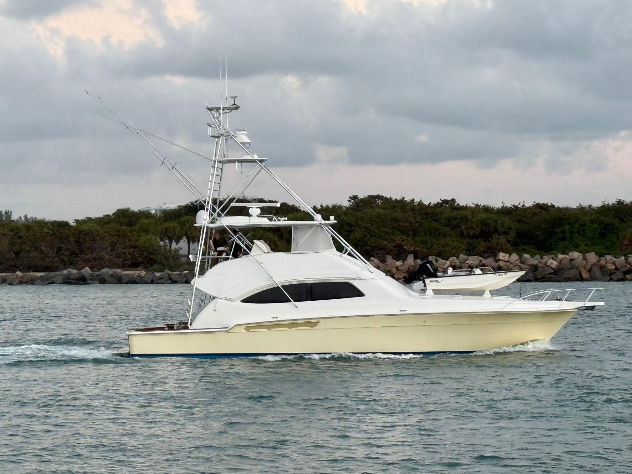 2004 Bertram 570 Convertible for sale