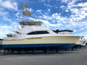 2004 Bertram 570 Convertible for sale - photo 4