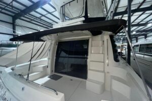 2004 Carver 460 Voyager for sale - photo 4