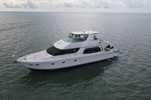 2004 Carver 560 Voyager for sale - photo 2