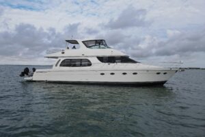 2004 Carver 560 Voyager for sale - photo 8
