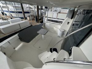 2004 Carver 560 Voyager for sale - photo 8