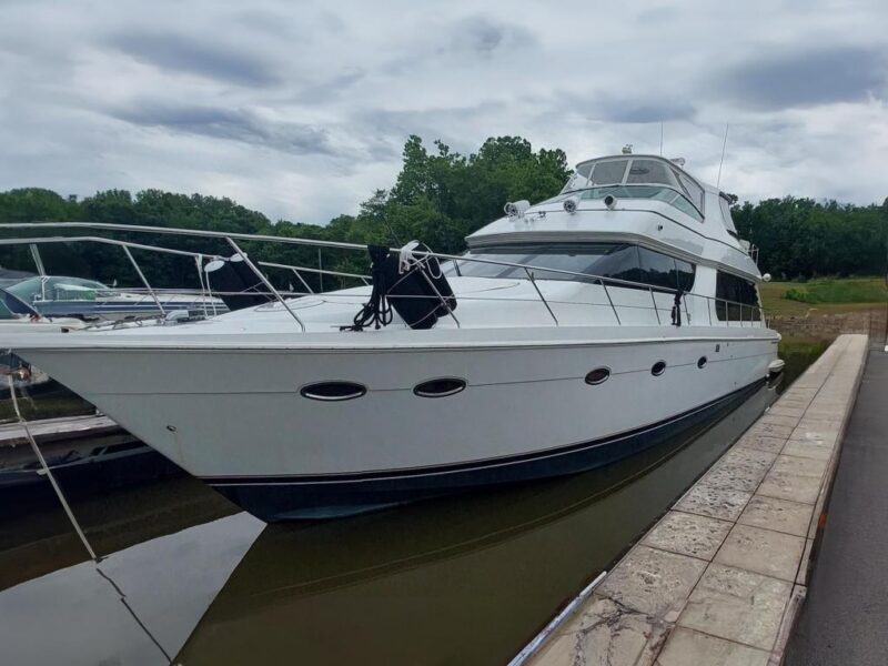 2004 Carver 570 Voyager Pilothouse