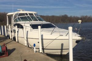 2004 Cruisers Yachts 455 Express Motoryacht for sale - photo 5