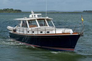 2004 Grand Banks 49 Eastbay HX for sale - photo 2