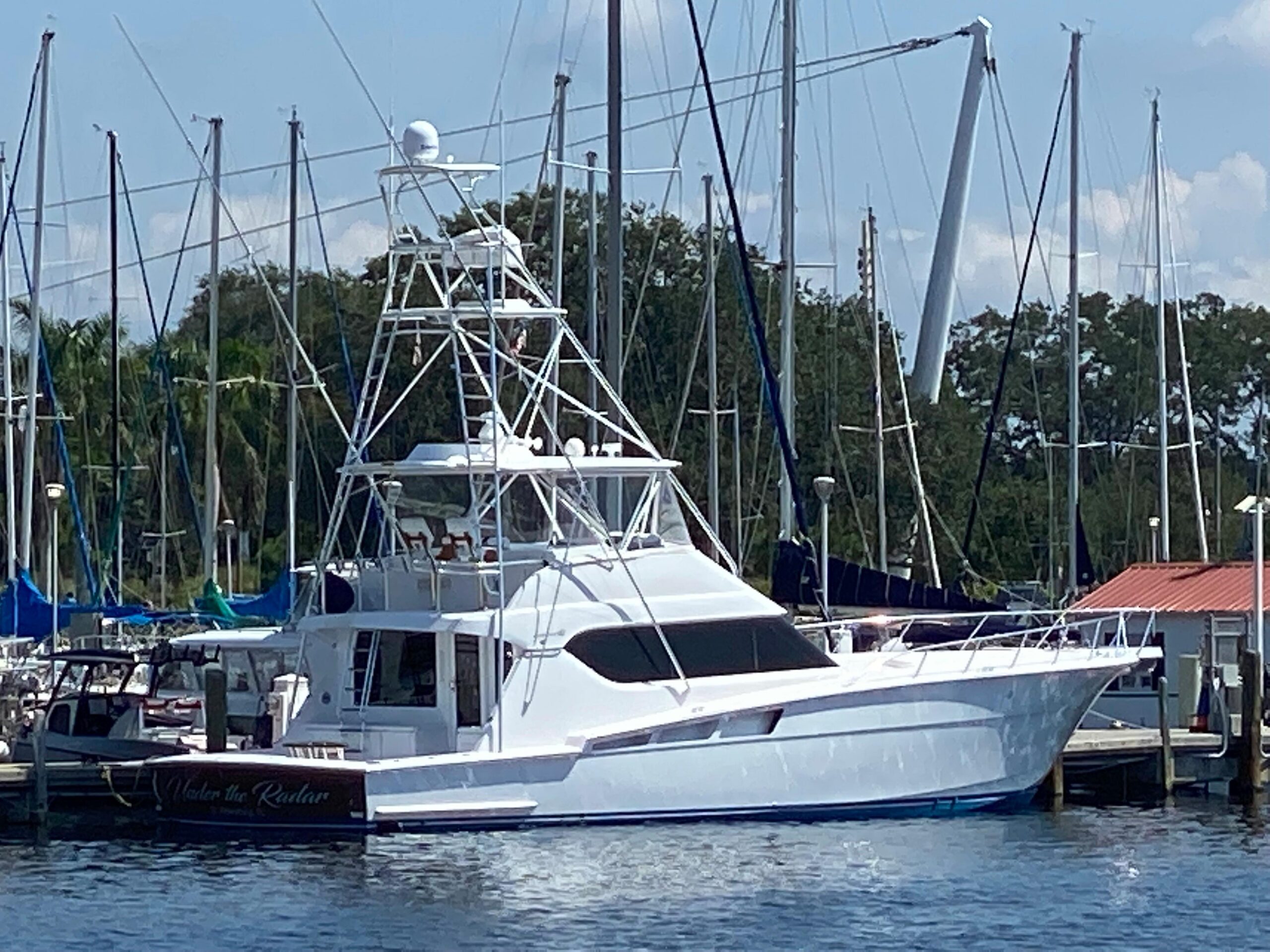 2004 Hatteras 60 Convertible for sale