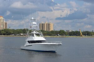 2004 Hatteras 60 Convertible for sale - photo 5